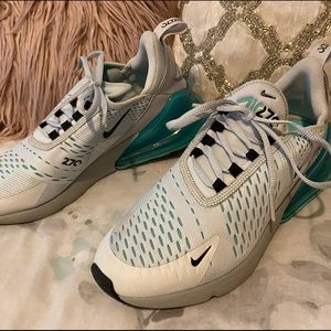 Nike AIRMAX 270 LIKE NEW